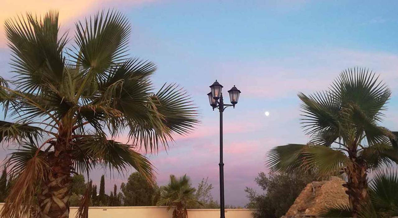 Villa Capricho De Luna Caparacena Eksteriør bilde