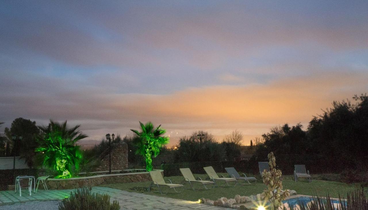 Villa Capricho De Luna Caparacena Eksteriør bilde
