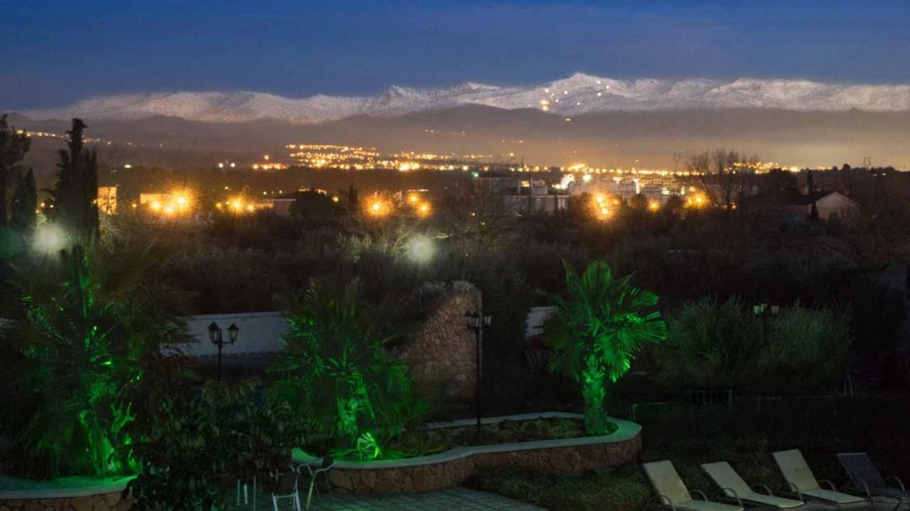 Villa Capricho De Luna Caparacena Eksteriør bilde
